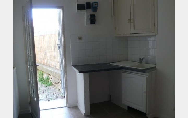 Annonces VAL D'AZERGUES : Appartement | NIMES (30900) | 77 m2 | 736 € 